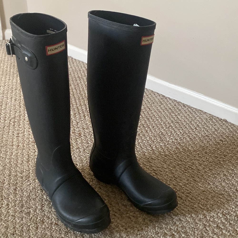 Hunter boots size 8